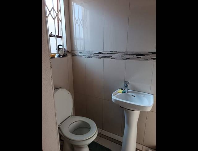 3 BEDROOM HOUSE FOR SALE IN OLIEVENHOUTBOSCH